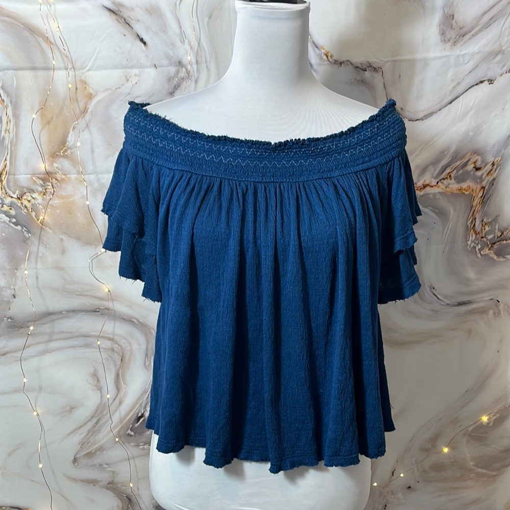 Free People Off the Shoulder Crop Frayed Edges  and Back Cut out Blue Size M